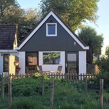 Zandwerven 23 Guest house Spanbroek