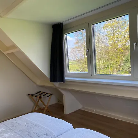 Bed & Breakfast Zandwerven 23 *